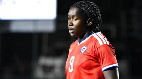 De cara a Liga Femenina y Copa Libertadores: Mary Valencia es figura en la Roja Femenina.