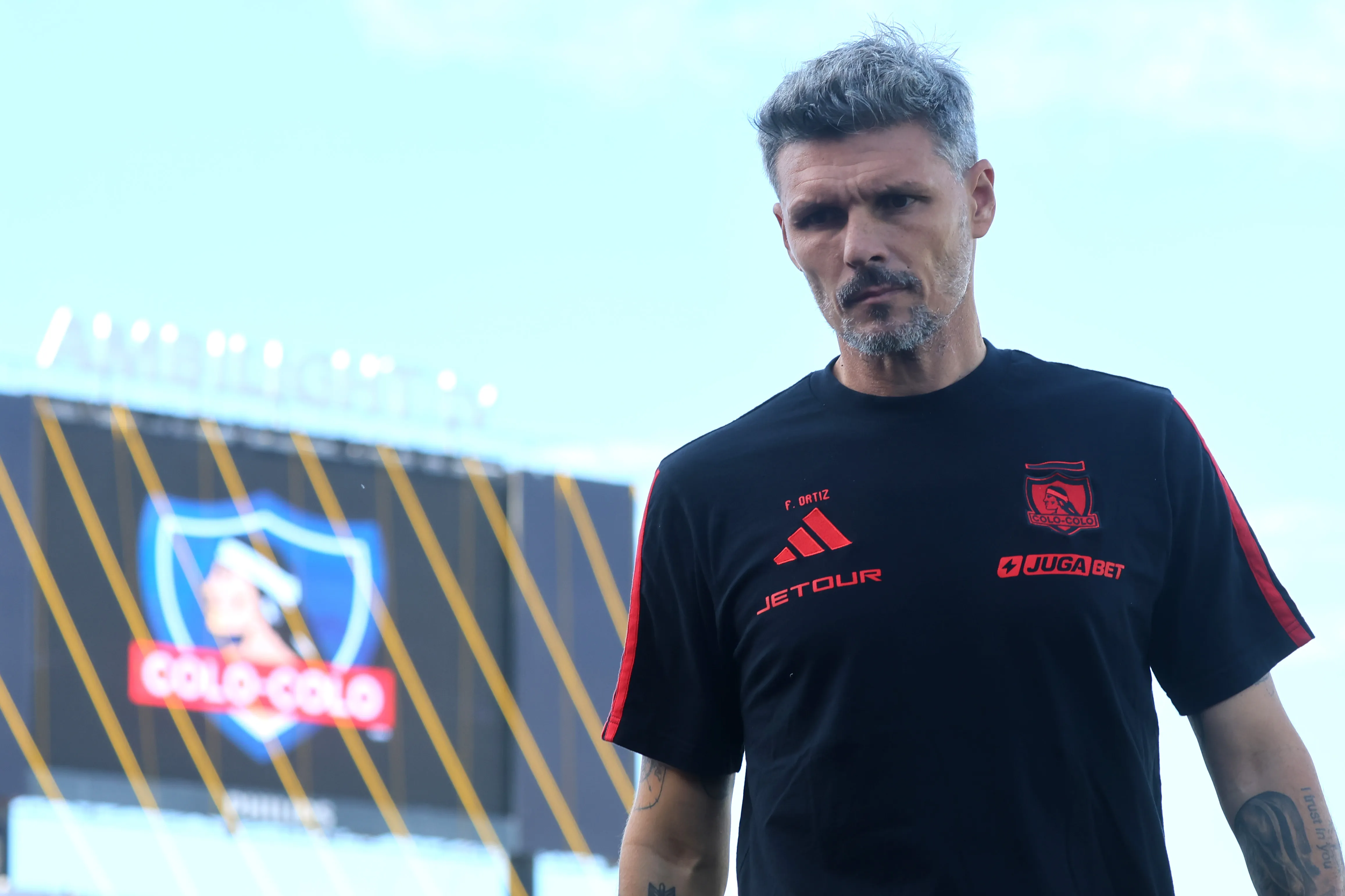 Fernando Ortiz planea volver a la línea de tres en Colo Colo | Foto: Photosport