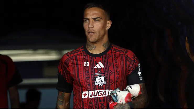 Javier Méndez sigue sin consolidarse en Colo Colo.