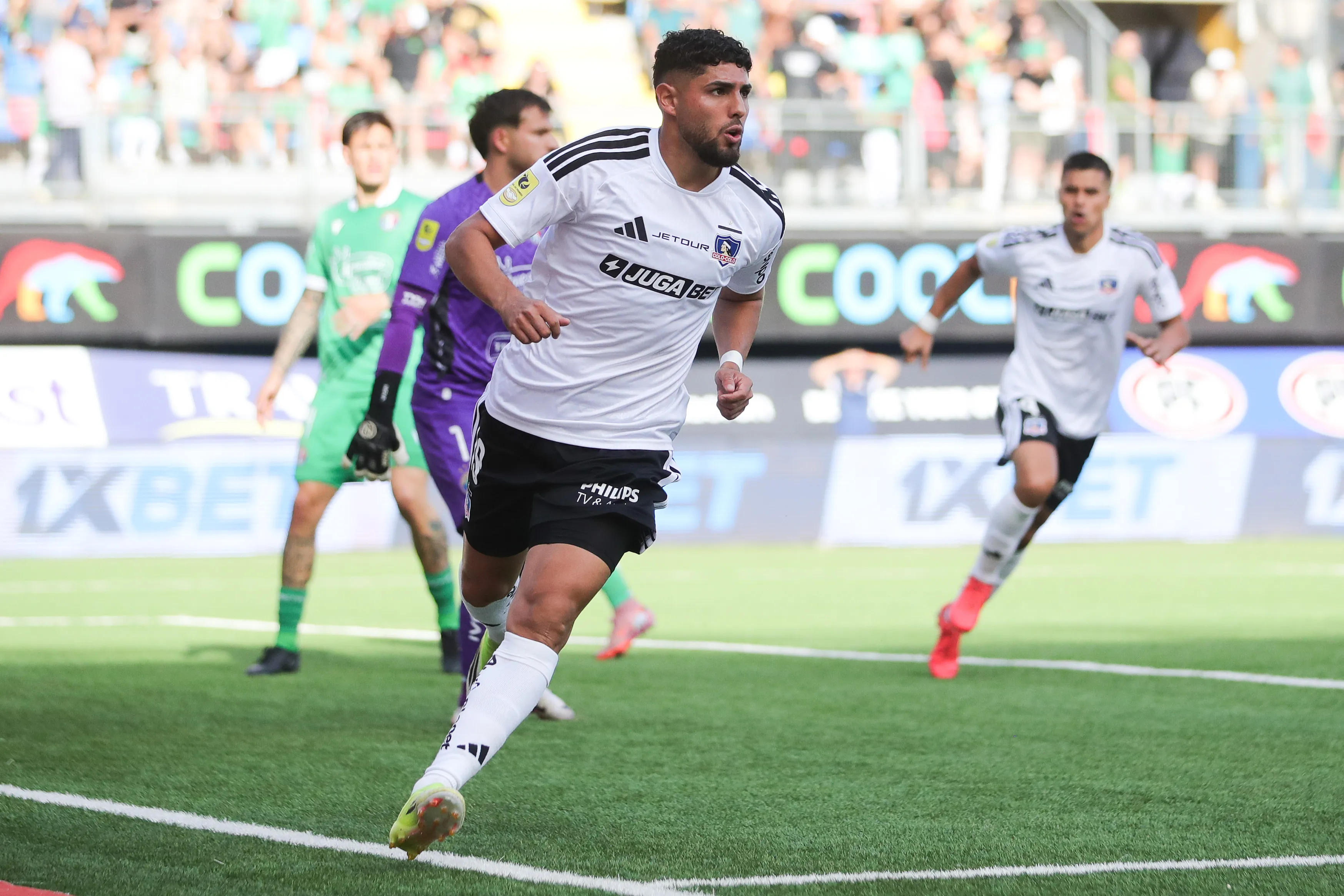 Maximiliano Romero anotó el tanto del triunfo de Colo Colo. Imagen: Felipe Zanca/Photosport
