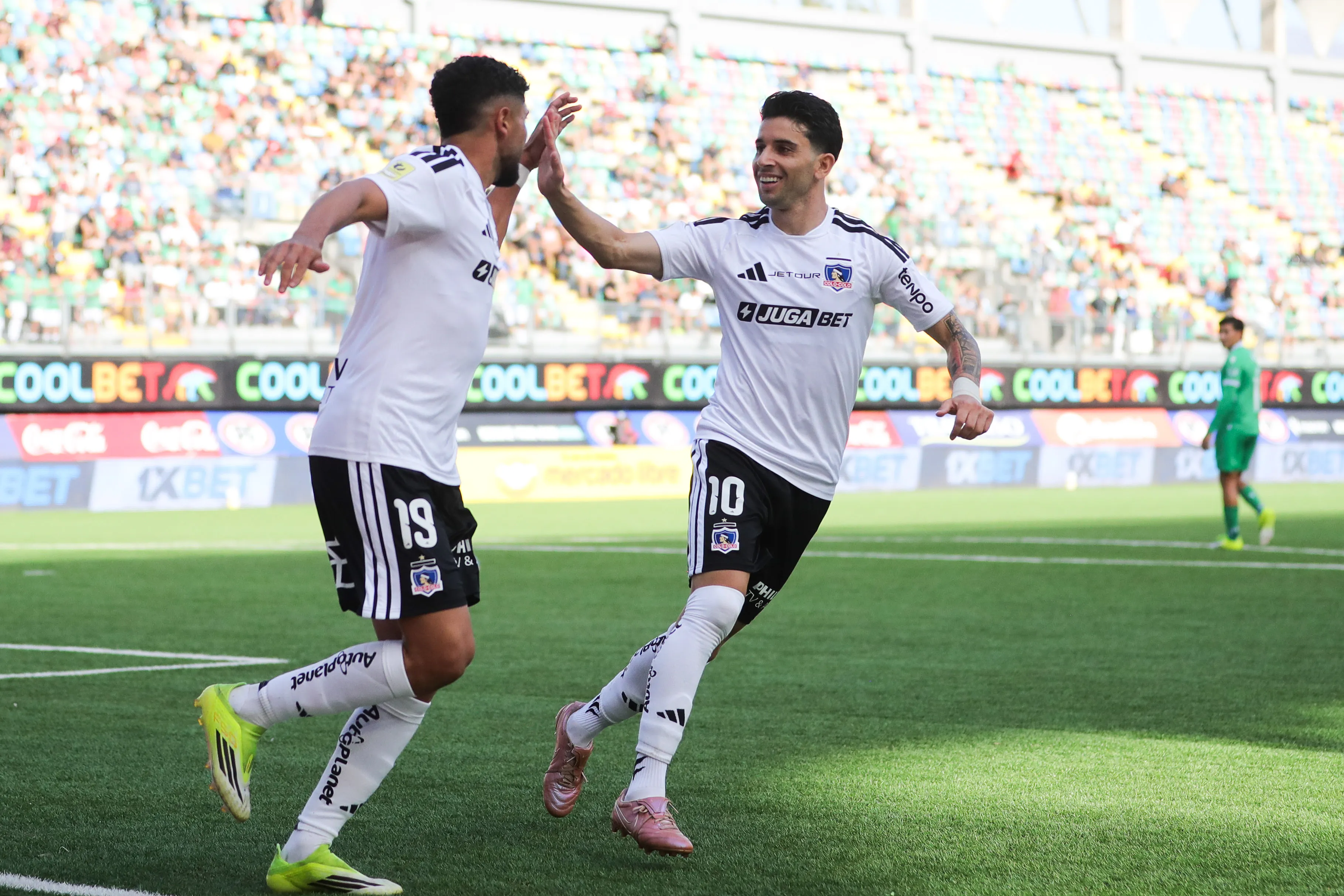 Colo Colo se estrenará en la Copa de la Liga.Imagen: Felipe Zanca/Photosport
