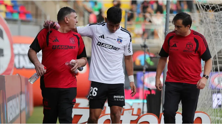 Detallan lesión que habría sufrido Ulloa en Colo Colo: adelantan evaluación.