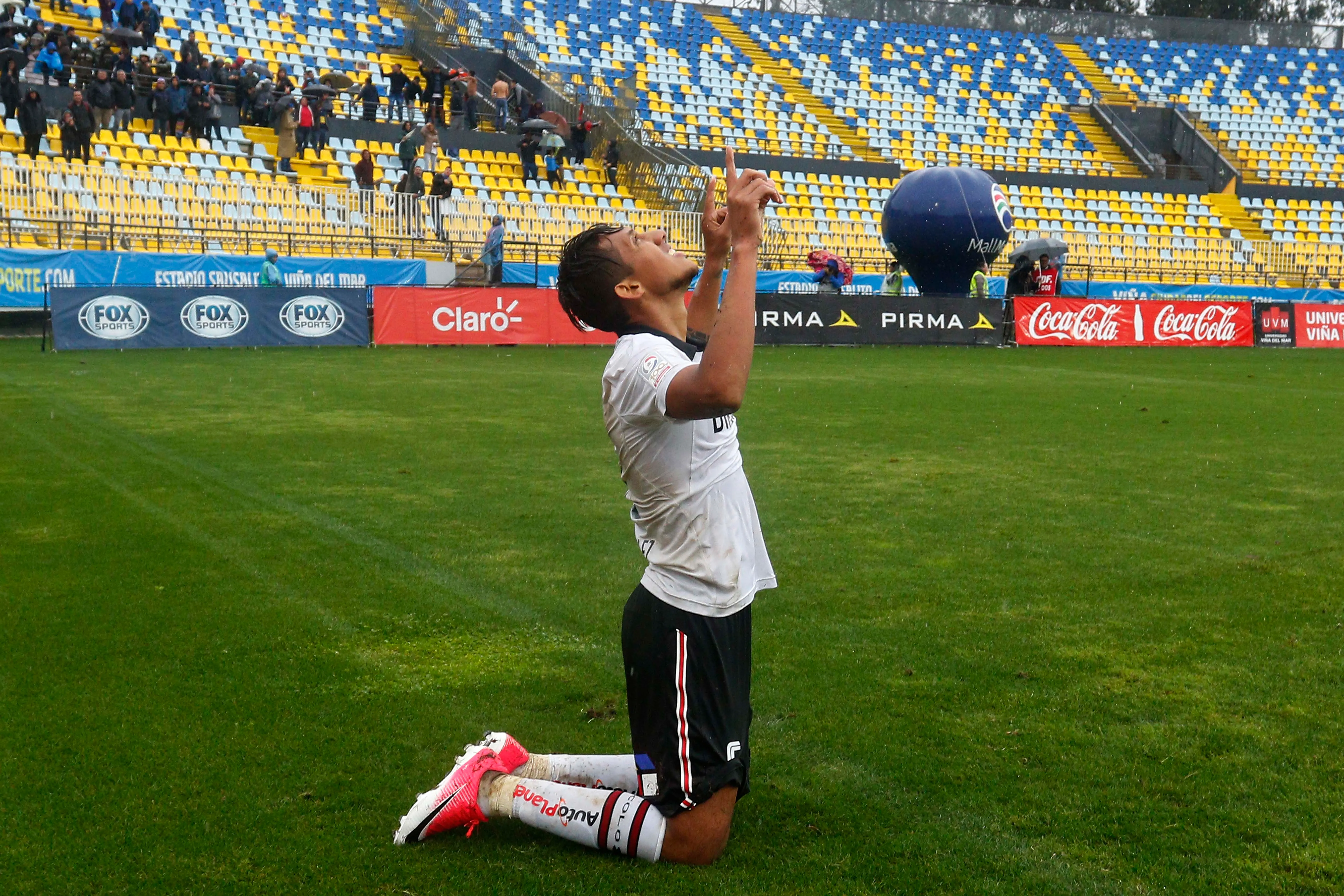 Christofer Gonzales anotó un gol agónico ante Everton en el Apertura 2017 con Colo Colo. Foto: Photosport.