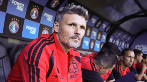 El futuro de Fernando Ortiz en Colo Colo comienza a ser más claro.