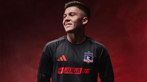 Estreno de segunda camiseta en Colo Colo
