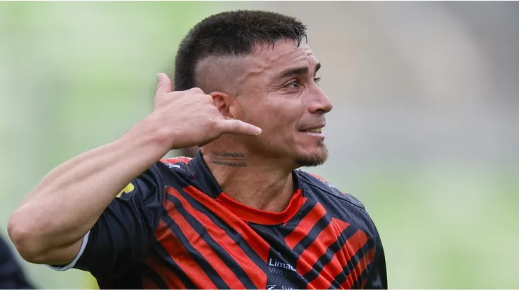 Las nuevas luces que dan en Limache a la no llegada de Popín a Colo Colo.