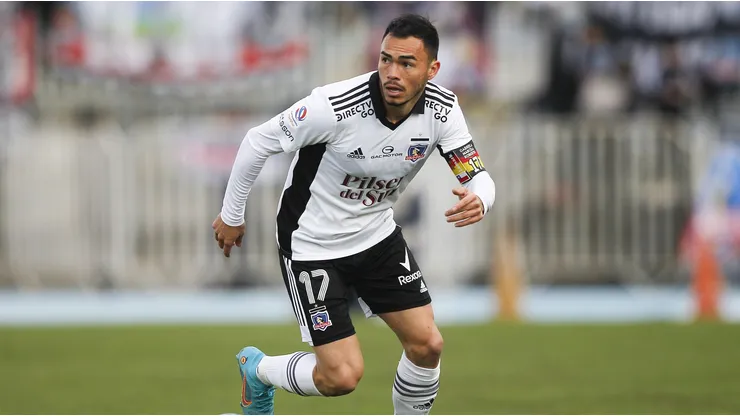 Suazo habla de Colo Colo en Sevilla: destaca a Vidal y analiza rendimiento.