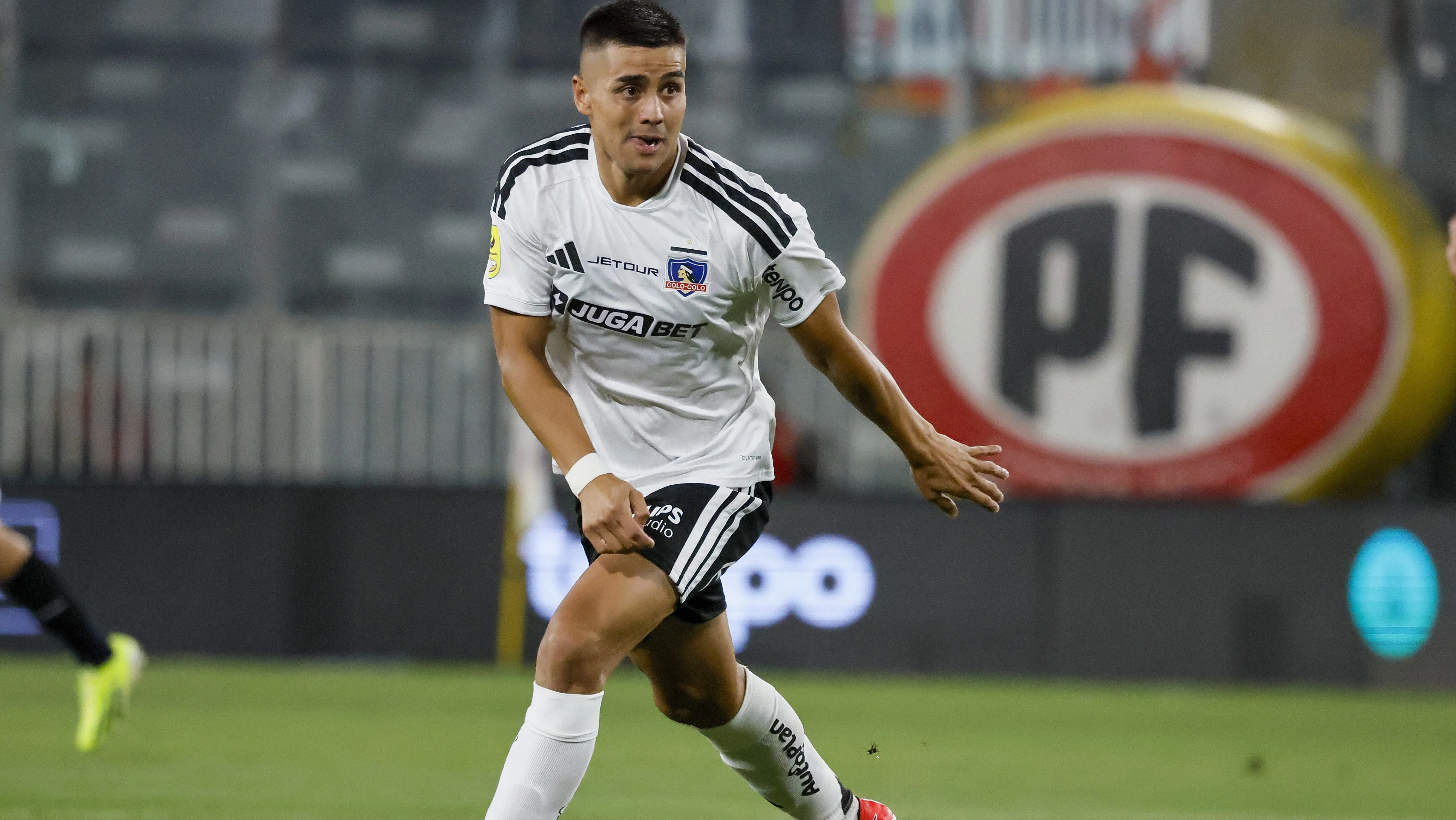 Álvaro Madrid empieza a ser de los frecuentes en el esquema