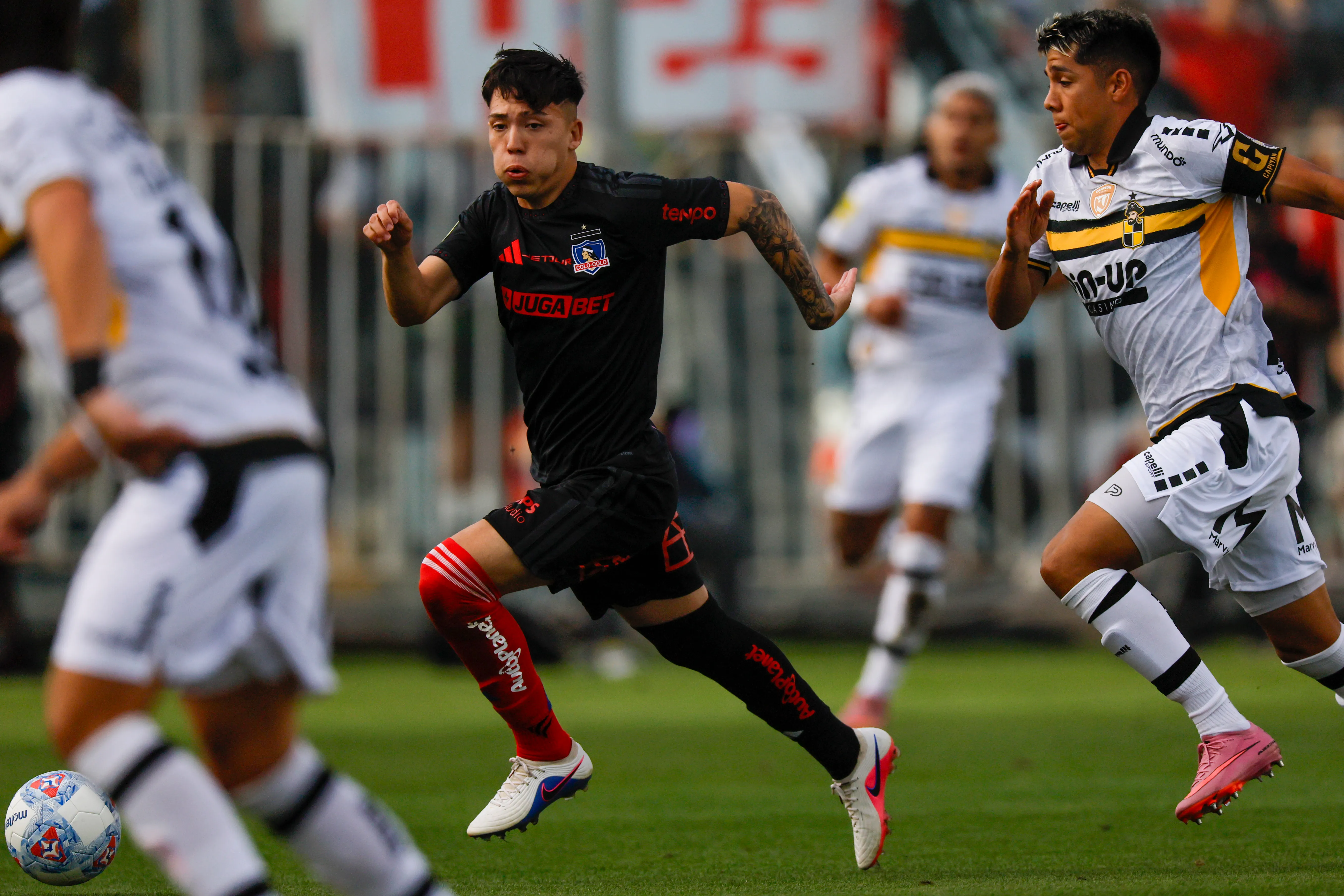 Leandro Hernández fue titular en Colo Colo vs Coquimbo por la Copa de la Liga.