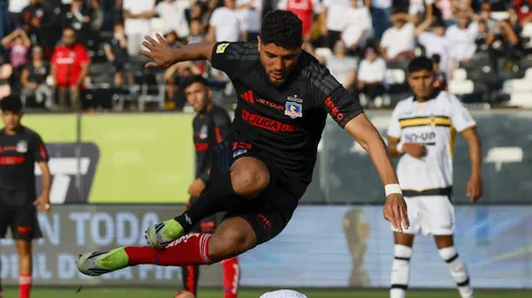 La tarea que le deja Esteban Paredes a Maximiliano Romero en Colo Colo: "Le falta..."