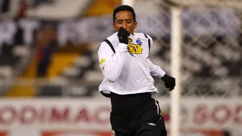 La gran promesa de Lucas Barrios con los hinchas de Colo Colo.