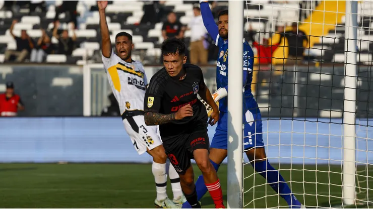 Fernández lanza advertencia en Colo Colo tras días difíciles.