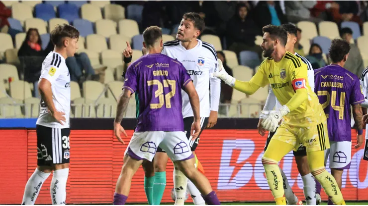 Sosa deslumbra en Colo Colo y recibe elogios por su rol clave en triunfo.