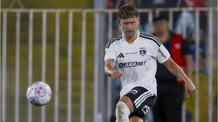 De las dudas a los aplausos: El nivel de Joaquín Sosa ilusiona en Colo Colo.