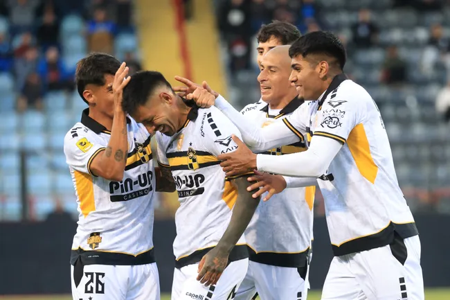 Coquimbo venció a Huachipato. Imagen: Eduardo Fortes/Photosport