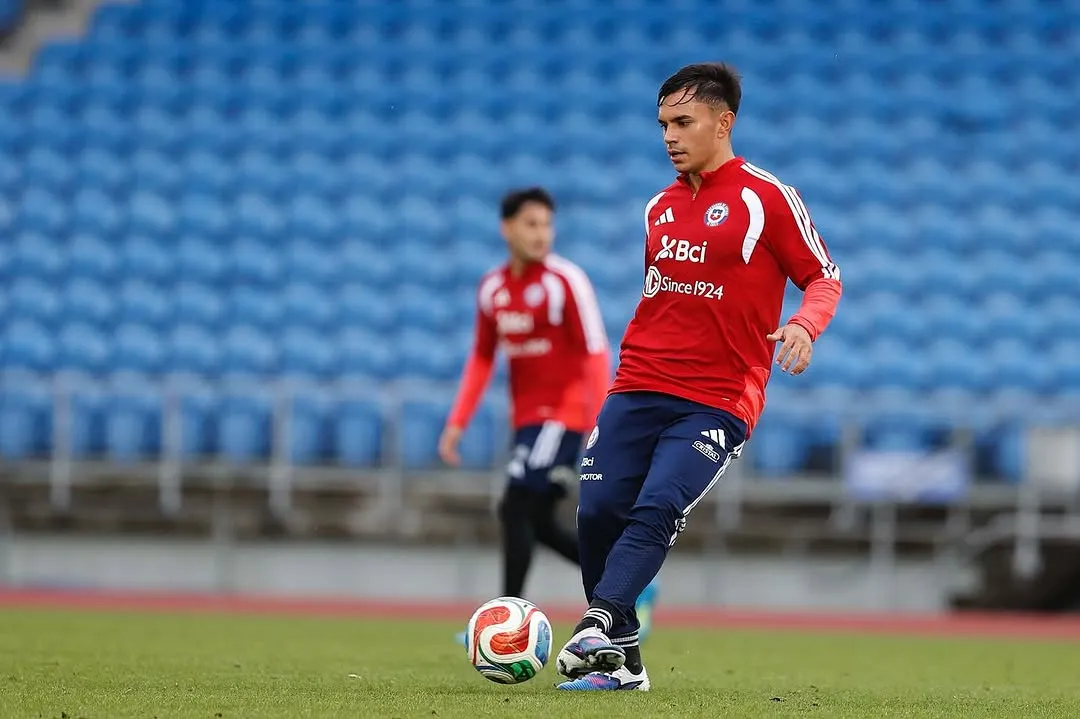 Vicente Pizarro será titular en Chile vs Cabo Verde.