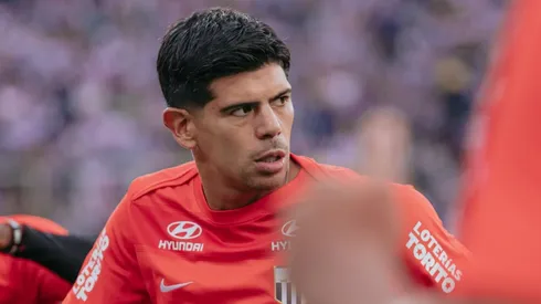 Esteban Pavez no lo pasa bien en Perú: Una nueva lesión lo complica de cara a un clásico con Alianza Lima.