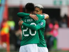 Con un ex Colo Colo: ¿A qué hora juega Bolivia vs Surinam y qué canal transmite el repechaje al Mundial 2026?