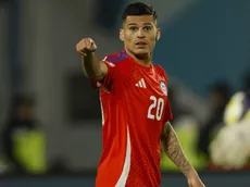 Histórico de La Roja respalda a Cepeda pese a su bajo partido