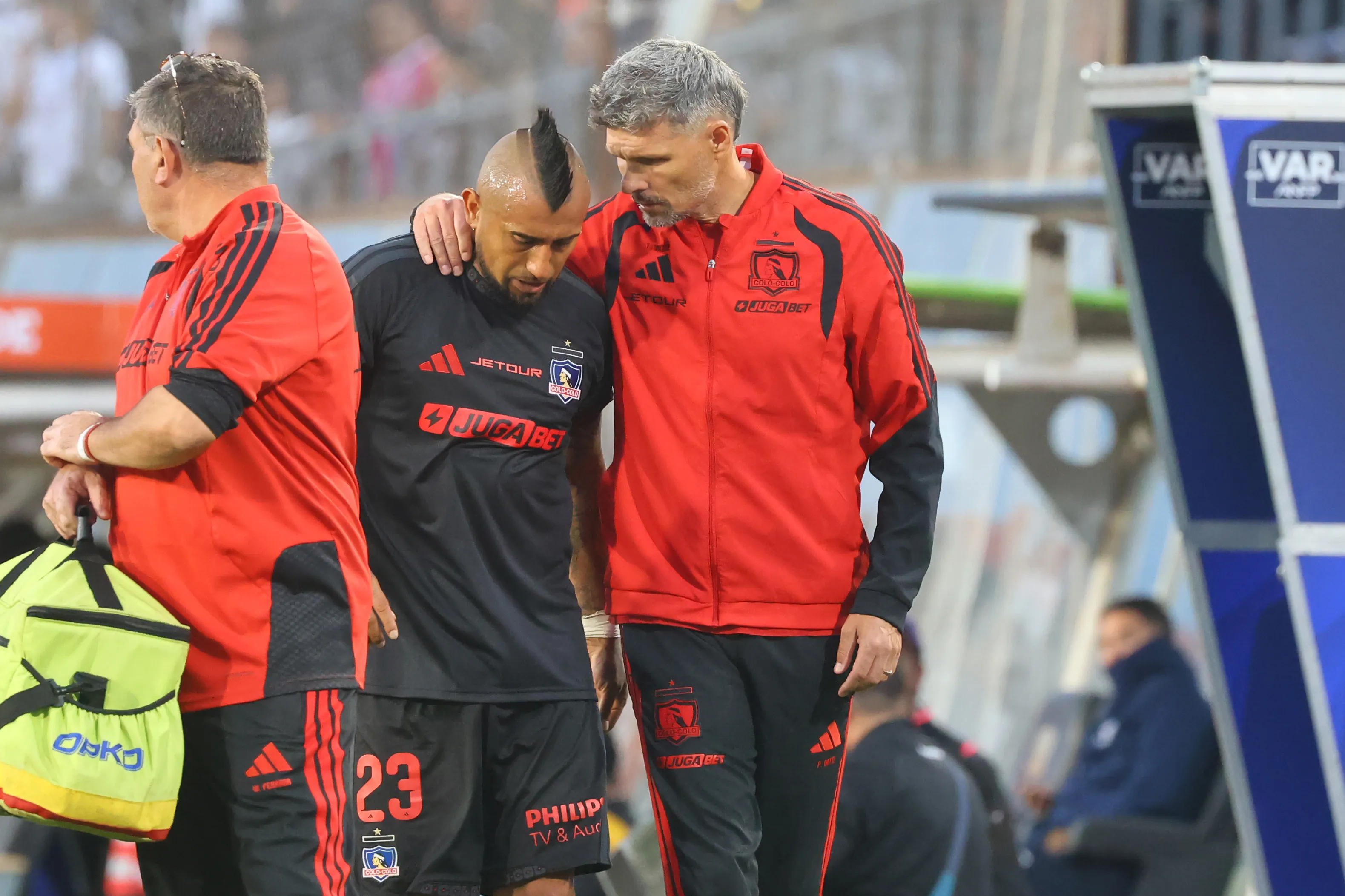 La gran duda de Colo Colo es Arturo Vidal.Imagen: Jonnathan Oyarzun/Photosport