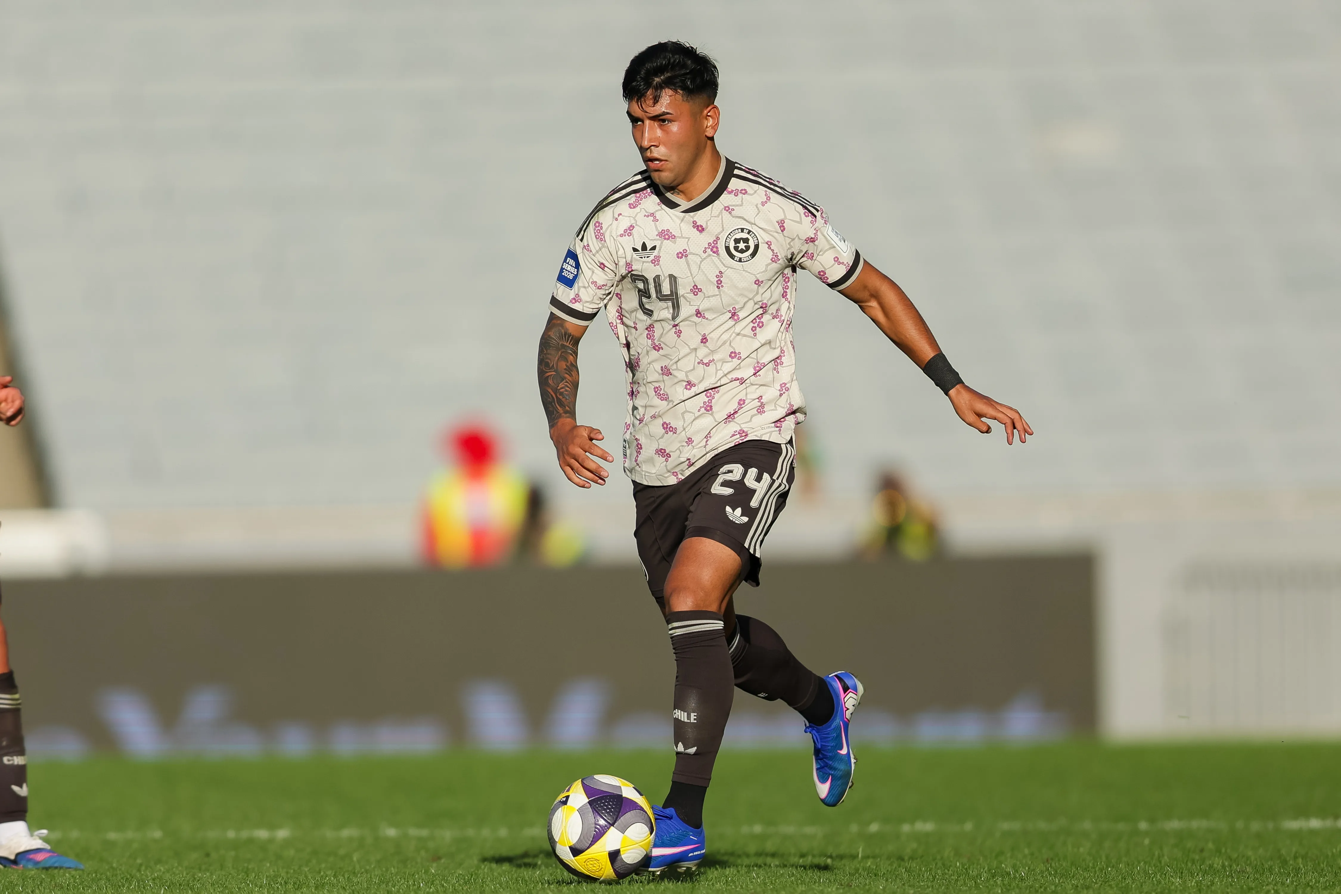 Diego Ulloa debutó en la Roja y se ganó los elogios de Arturo Vidal. Foto: Photosport.