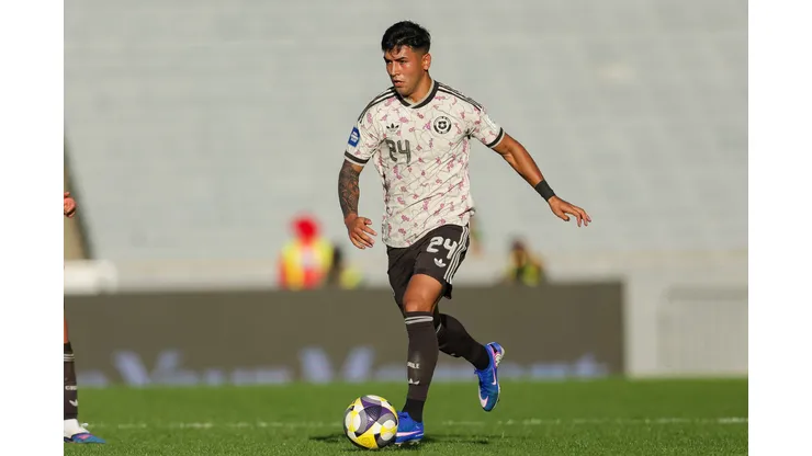 Diego Ulloa en su debut en la Roja.