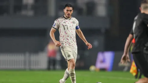 La molestia de Suazo tras la derrota de la Roja con Nueva Zelanda.