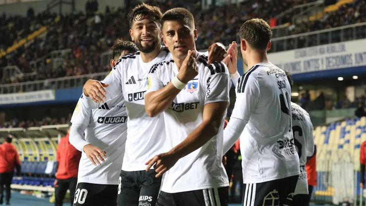 Álvaro Madrid festeja su gol en la victoria del Cacique por 3-1 ante Deportes Concepción.