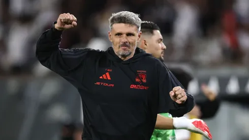 Aníbal Mosa celebra el respaldo a Fernando Ortiz en Colo Colo: "De los últimos 15 años..."