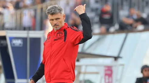 Fernando Ortiz descarta a jugador de Colo Colo ante Huachipato por la Copa de la Liga