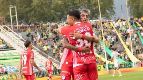 Ex Colo Colo: Iván Morales termina su mala racha y anota en Argentinos Juniors