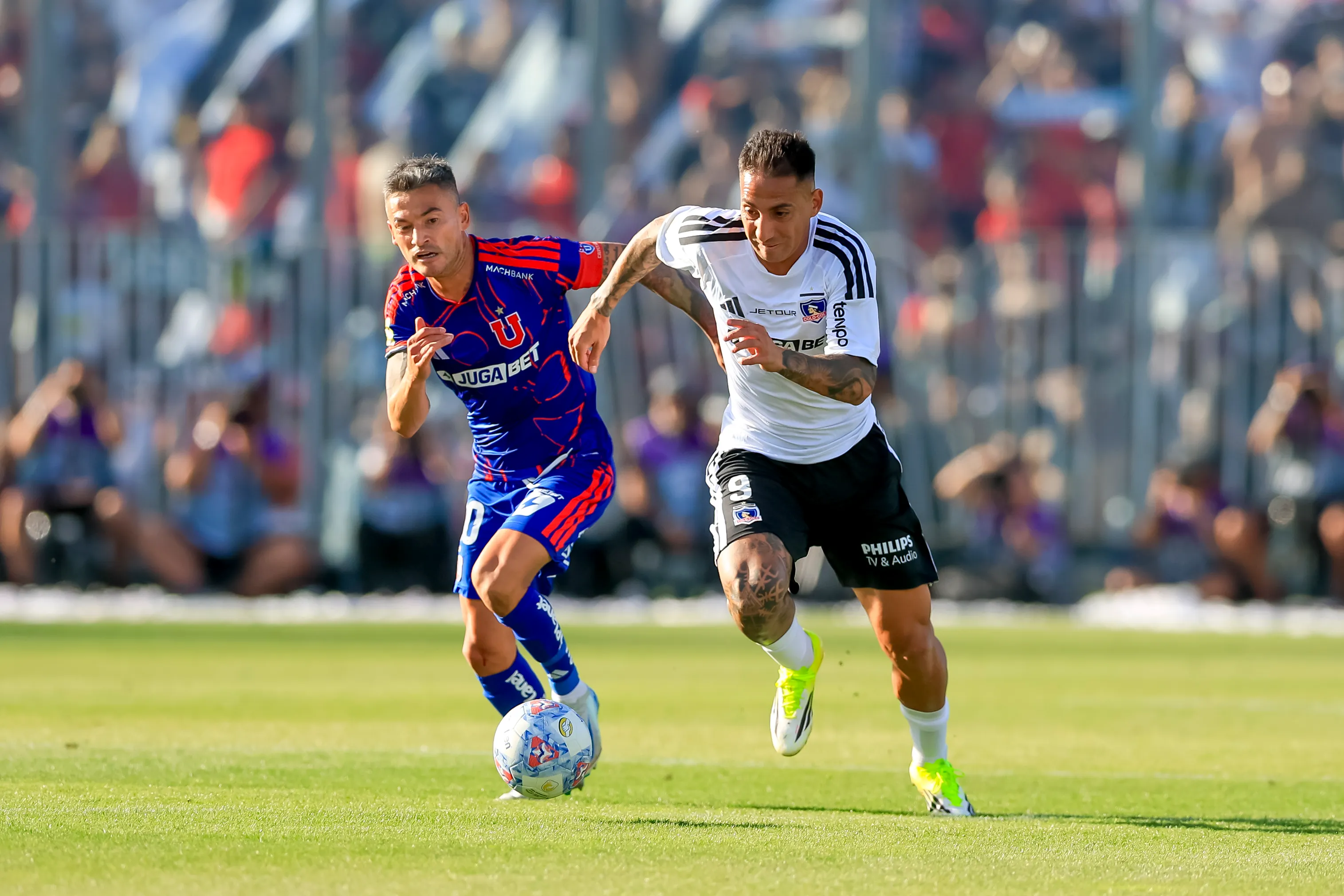Javier Correa sigue siendo una de las bajas en Colo Colo.Imagen: Pepe Alvujar/Photosport