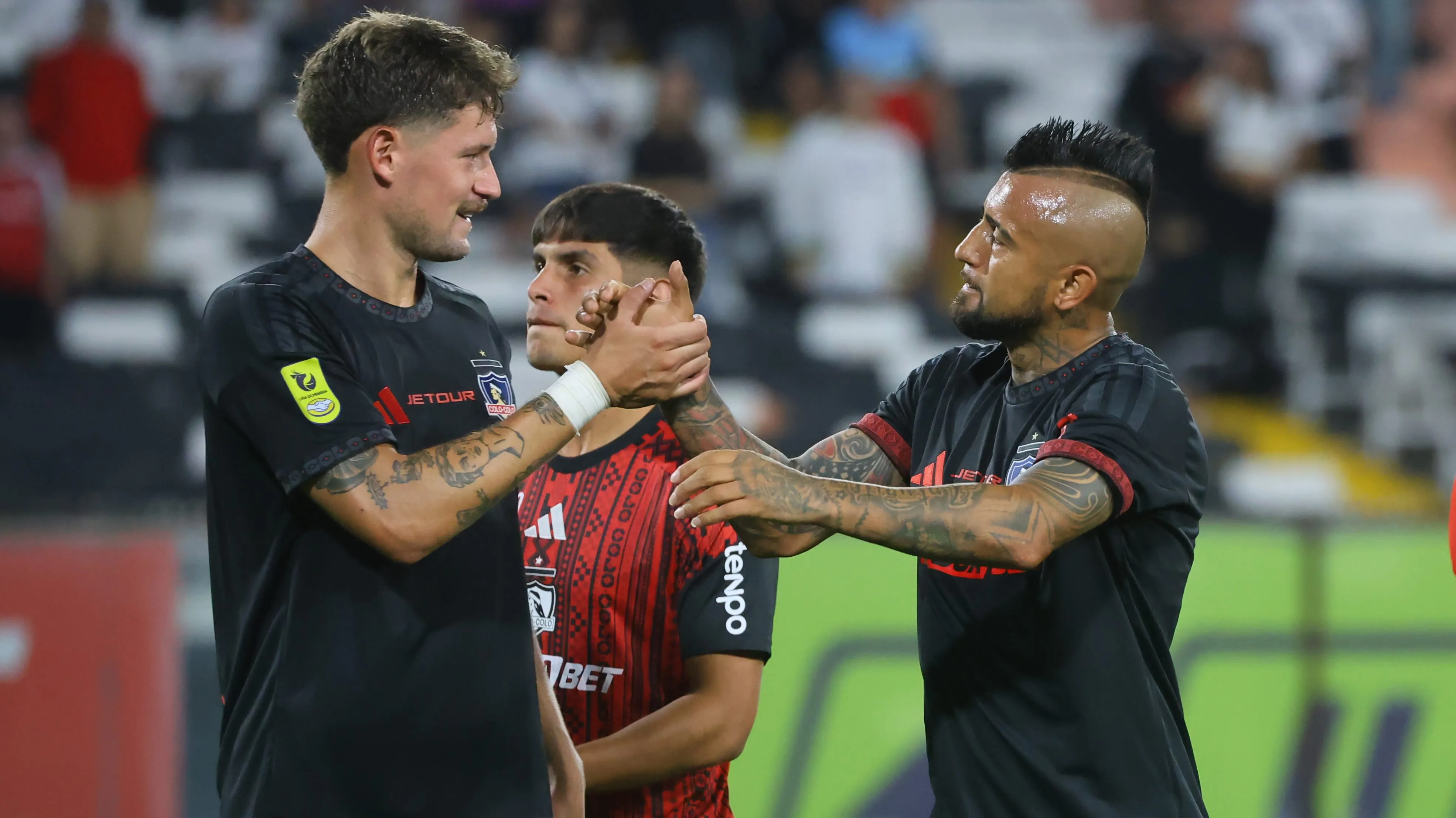 Rey Arturo feliz por su retorno al campo