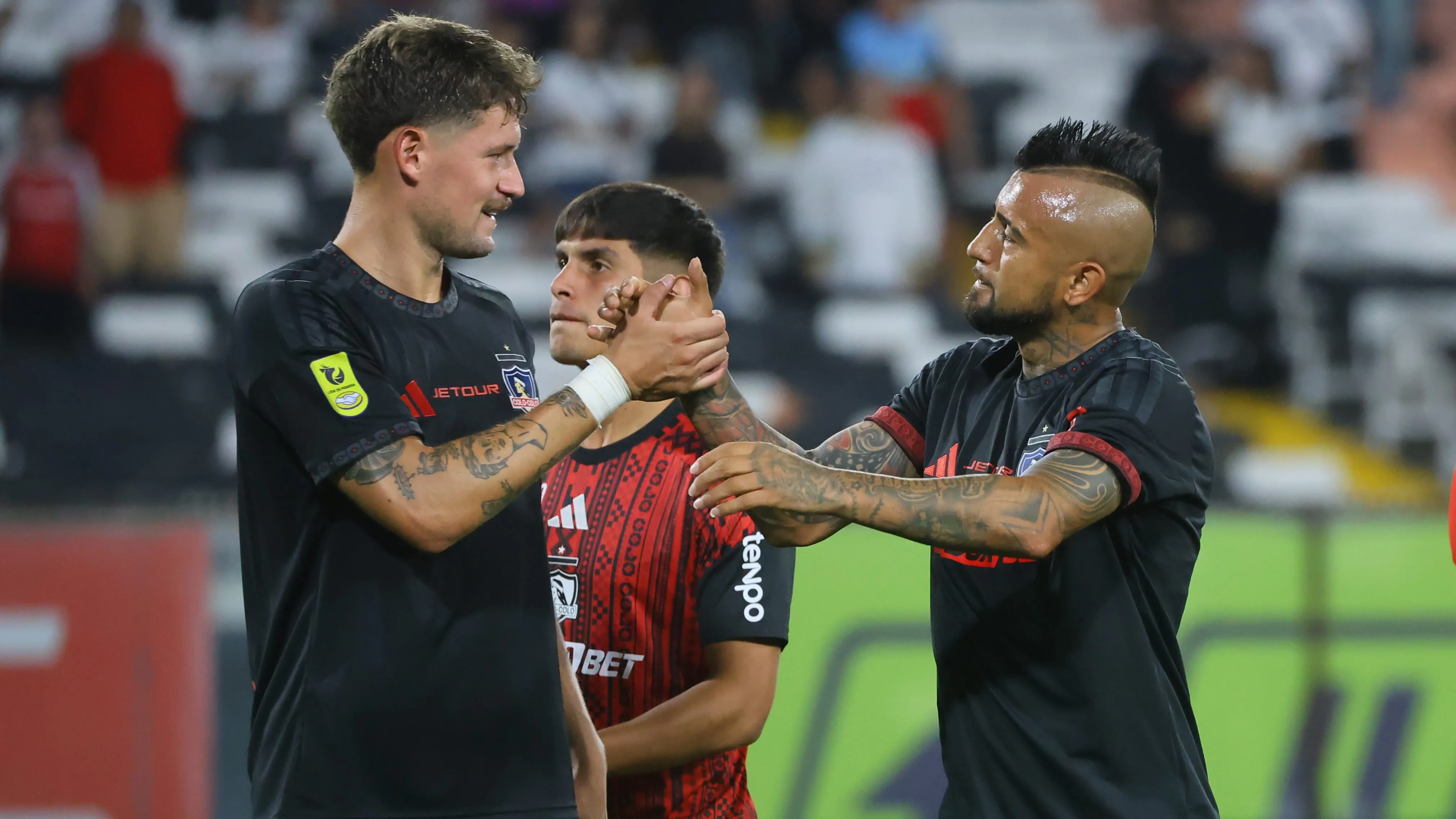 Sosa contento con la afición de Colo Colo