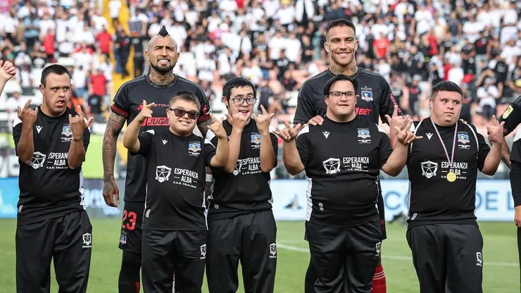 Javier Méndez pone en un altar a Arturo Vidal y educa a sus críticos.