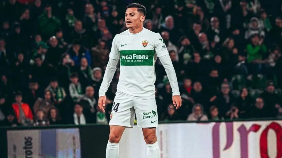 El ingrato presente de Cepeda en el extranjero