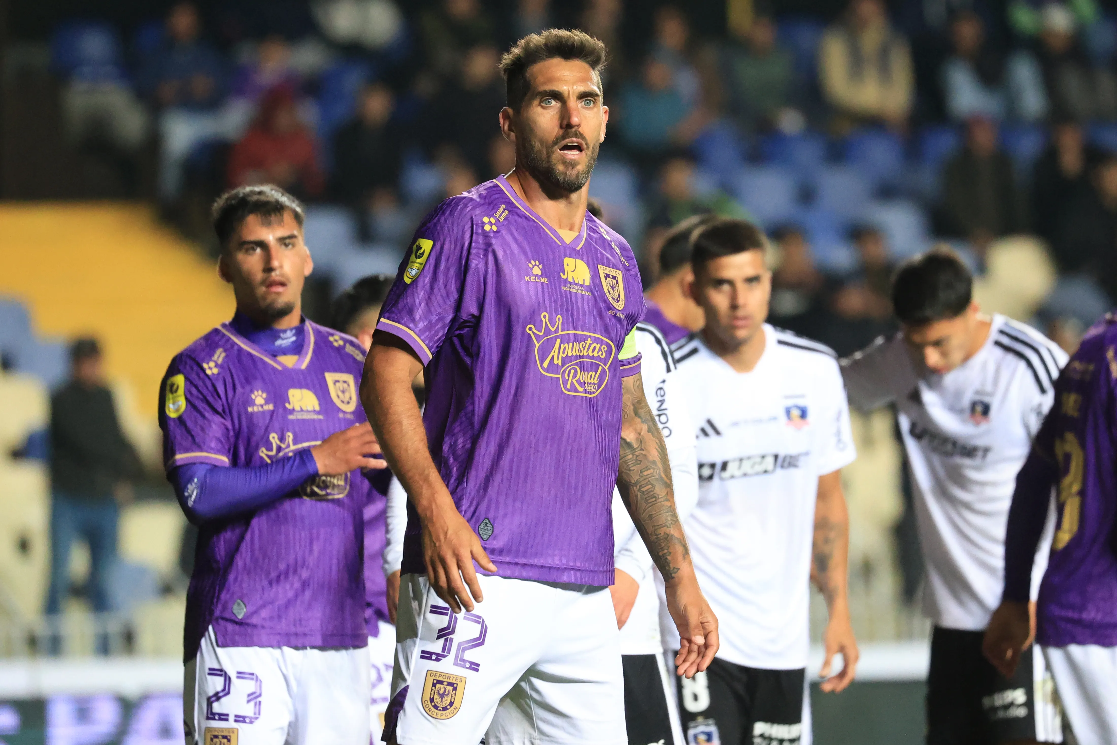 Joaquín Larrivey asoma como titular en Deportes Concepción ante Colo Colo por la Liga de Primera. Foto: Eduardo Fortes/Photosport