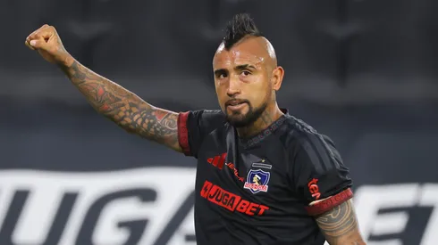 Arturo Vidal es pura felicidad en Colo Colo.