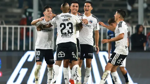 Aplauden el rendimiento de un colocolino "Le pasaron la camiseta y..."