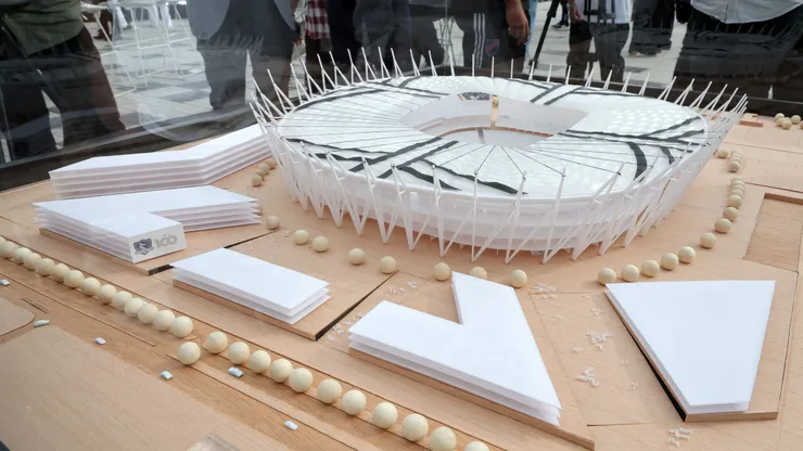 En Colo Colo ponen plazo para definir a la empresa encargada del naming right del nuevo Monumental.