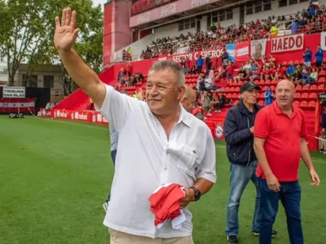 Tenso cruce de Borghi con hincha de Boca y una inesperada defensa