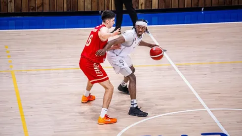 ¿Qué canal transmite el partido entre Colo Colo Básquetbol vs Católica por la Liga Nacional?