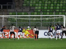 Chile femenino pierde con Argentina y deja escapar puntos valiosos