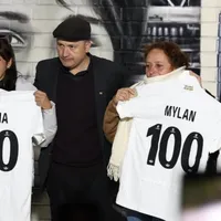 CSD Colo Colo instala placa y presenta homenaje a Mylan y Martina