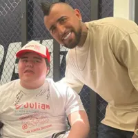 Joven hincha de Colo Colo necesita millonario medicamento contra el Duchenne