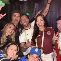 Bravo celebra su cumpleaños con guiño a Colo Colo y especial festejo