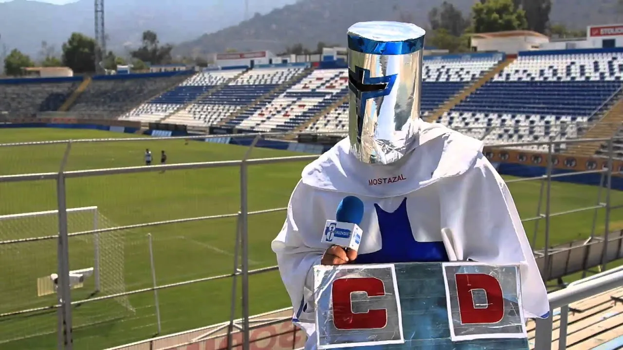 Claudio Bravo reaccionó tras burlas a Chile por el Caballero Cruzado.