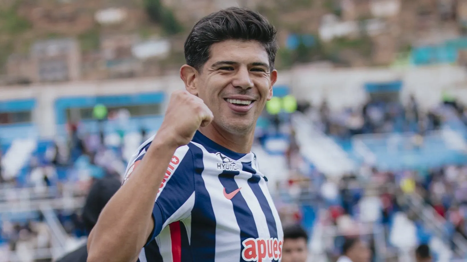 Esteban Pavez fue figura en Alianza Lima campeón en Perú.
