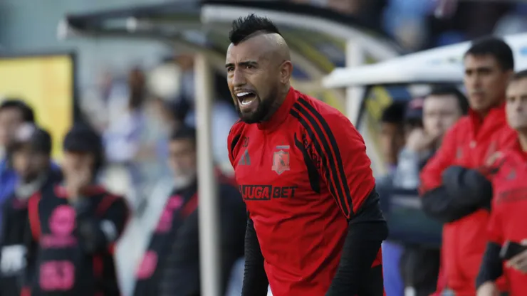 Arturo Vidal puede salir de la defensa de Colo Colo.