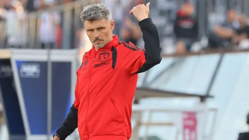 El profesor comenta el momento del equpo